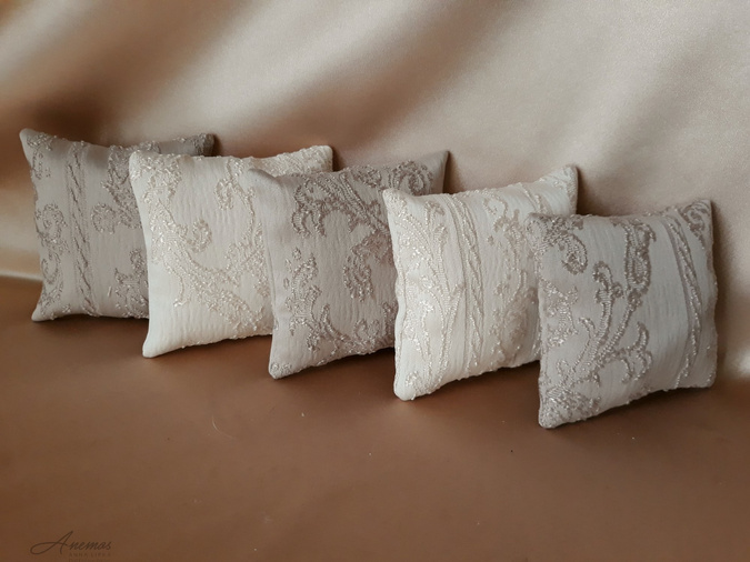 Set of 5 pillows No16