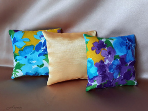 Set of 3 pillows No33