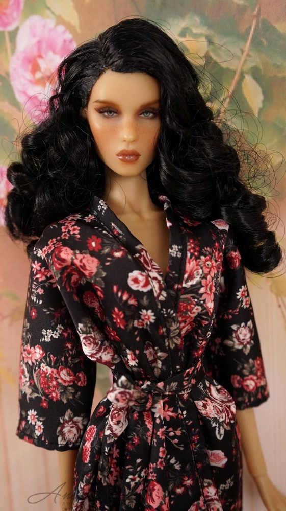 Robe for Kingdom Doll and similar 16" dolls No 1