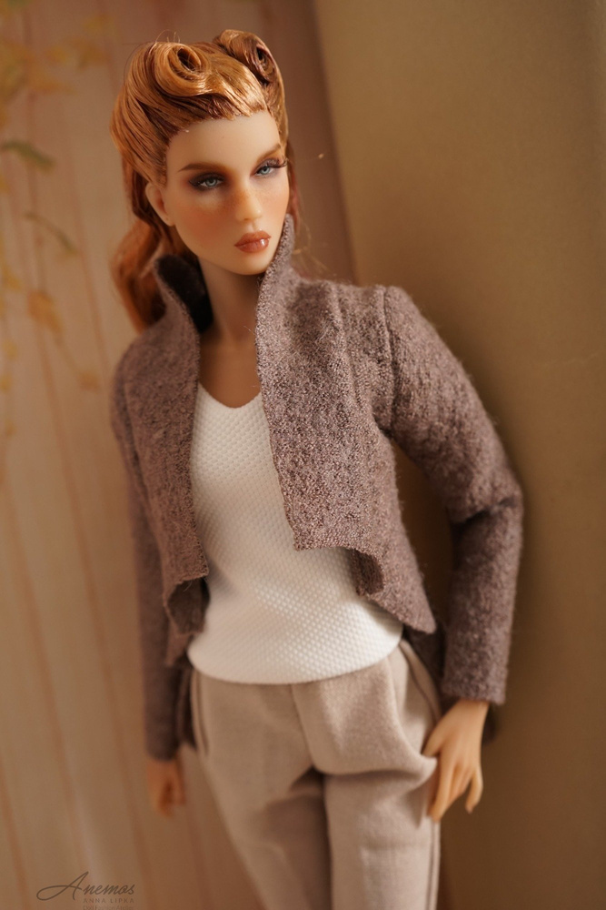 Brown jacket for Kingdom Doll 1